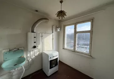 Продается 2 комнатная квартира под ремонт в Житомире