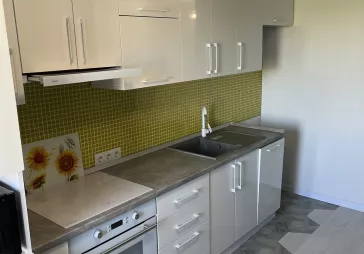 Продається 3 кімнатна квартира 63м2 з АВТОНОМКОЮ на Богунії в Житомирі