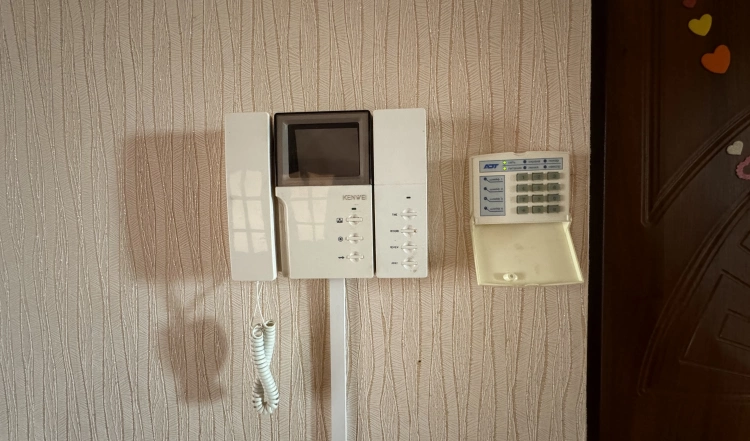 Продається ПРОСТОРА 4-кімнатна квартира 80 м2 з АВТОНОМНИМ ОПАЛЕННЯМ в Житомирі