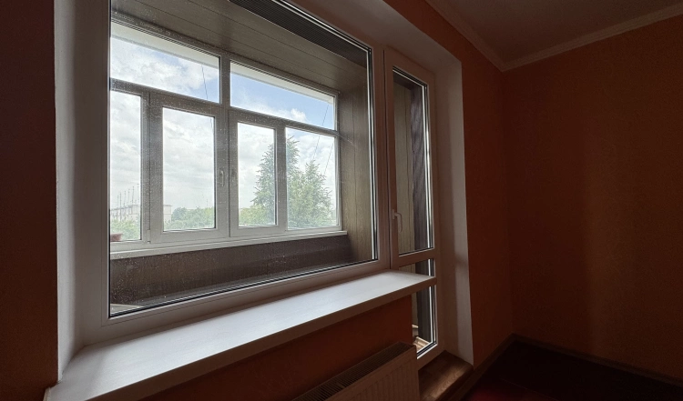 Продається ПРОСТОРА 4-кімнатна квартира 80 м2 з АВТОНОМНИМ ОПАЛЕННЯМ в Житомирі