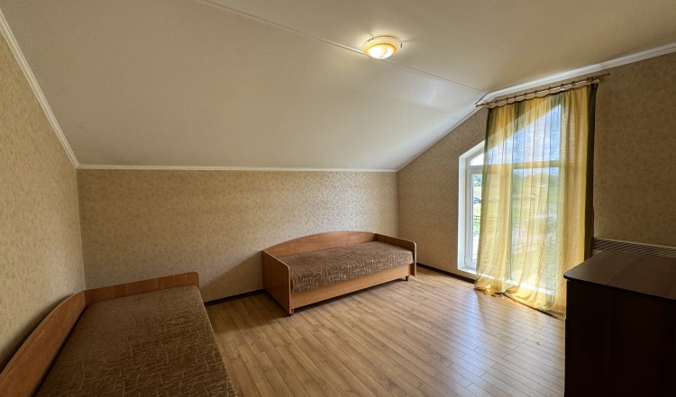 Продаж МИСЛИВСЬКОГО будинку 143м2 з ділянкою на 1.5 га в передмісті Житомира