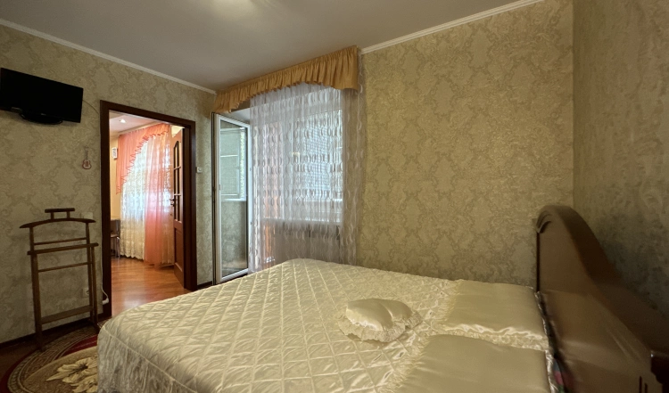 3 кімнатна квартира з АВТОНОМКОЮ в центрі Житомира