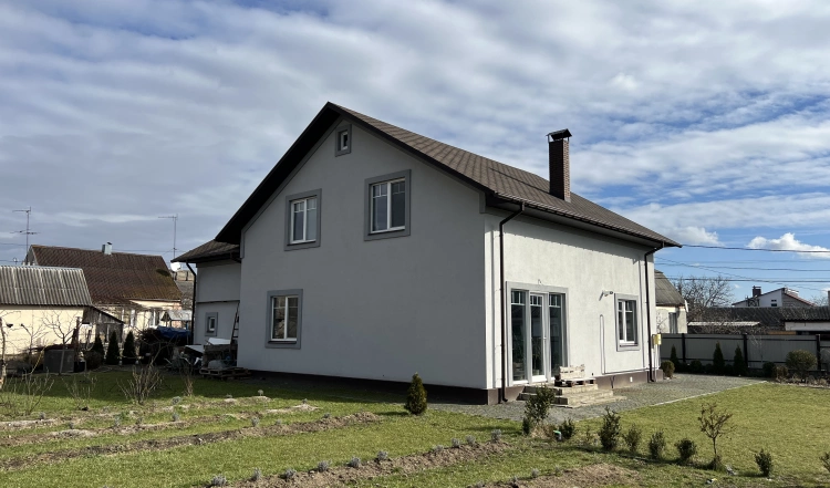 Продаж нового 2 х поверхового будинку в місті Житомир