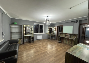 Продаж комерційного приміщення в центрі Житомира. 124м2