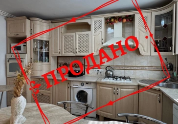 Продається 3-кімнатна квартира з А/О на Польовій