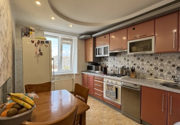 Продаж 3-кімнатної квартири з АВТОНОМКОЮ р-н Корбутівка в Житомирі