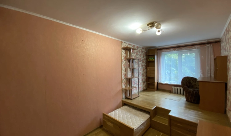 Продаж 2 кімнатної р-н Польова
