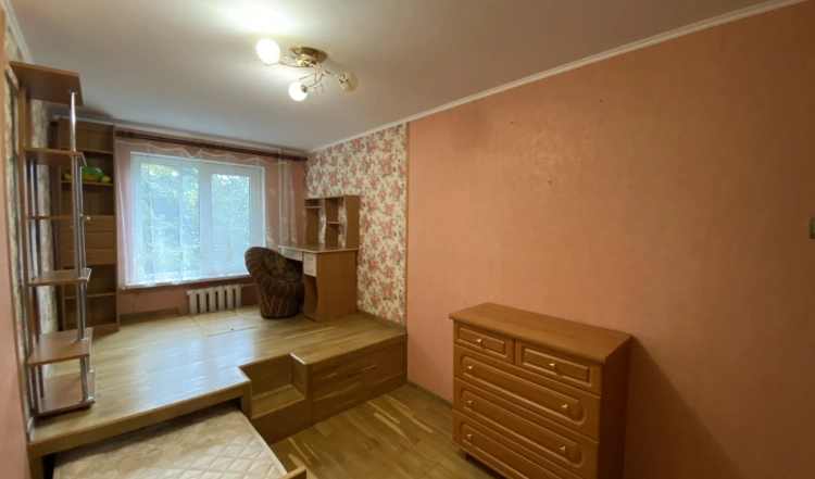 Продаж 2 кімнатної р-н Польова