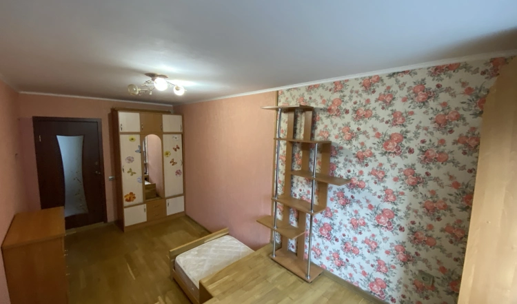 Продаж 2 кімнатної р-н Польова