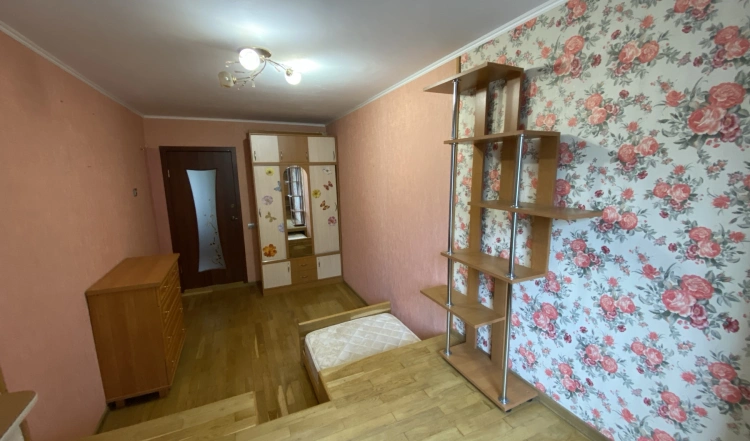 Продаж 2 кімнатної р-н Польова