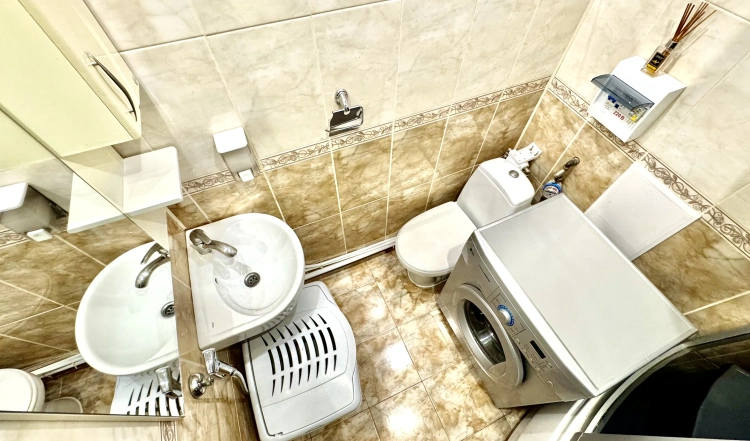 Продаж 3-х кімнатної квартири в центрі міста