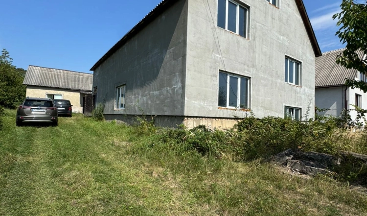 Продаж НОВОГО будинку в предмісті Мукачево