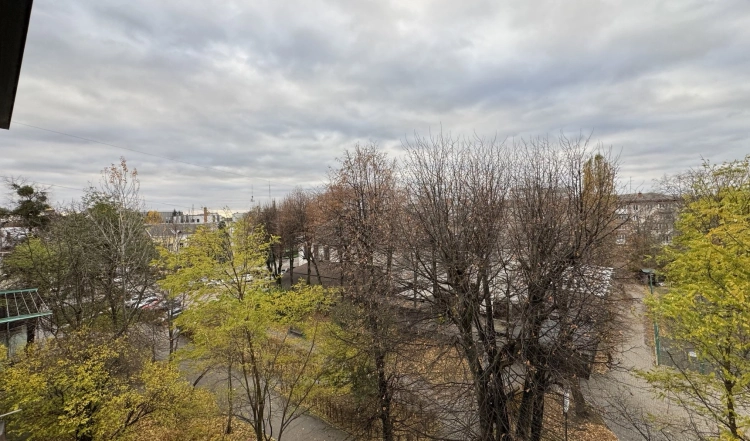 Продаж 1 кімнатної квартири на Київській