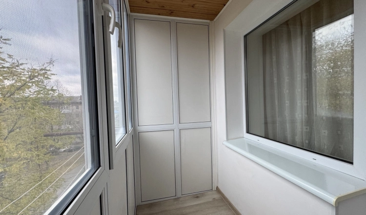 Продаж 1 кімнатної квартири на Київській