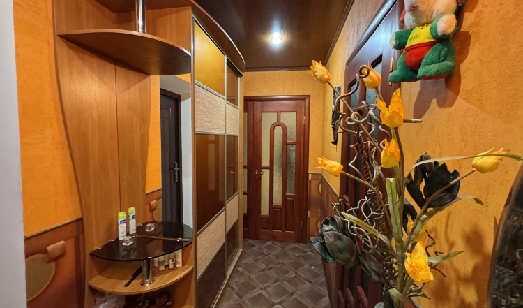 Продаж 2 кімнатної квартири в самому центрі Житомира