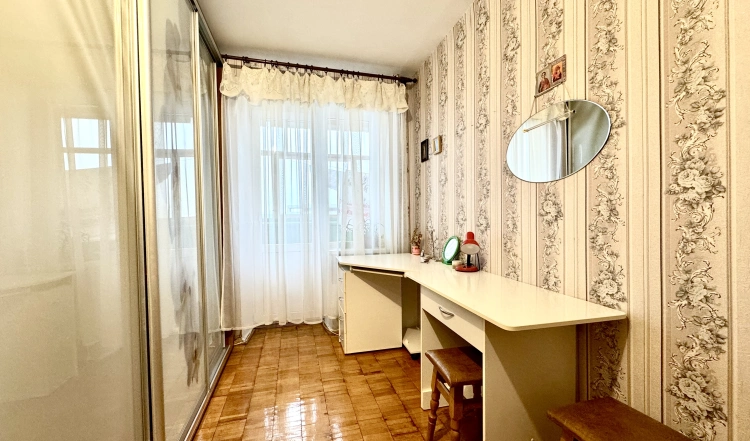 Продаж ОГЛЯДОВОЇ квартири в районі Корбутівки, Житомир