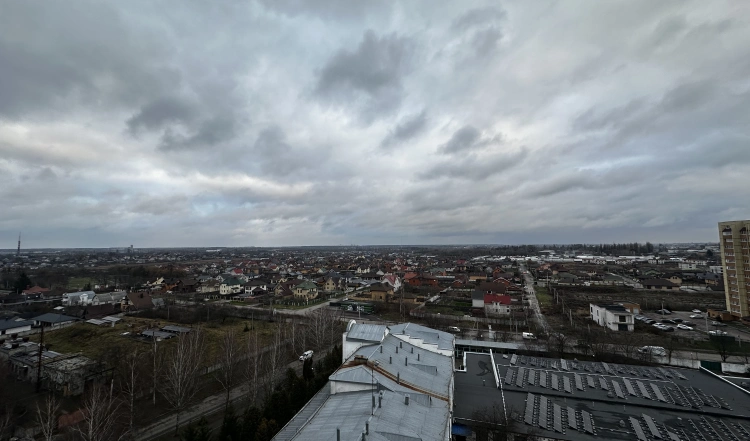 Продаж 3 кімнатної 2 рівневої квартири в Житомирі.
