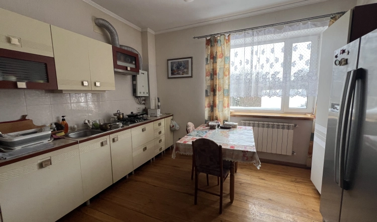 Продаж цегляного 2 поверхового будинку в Житомирі, район монастиря!