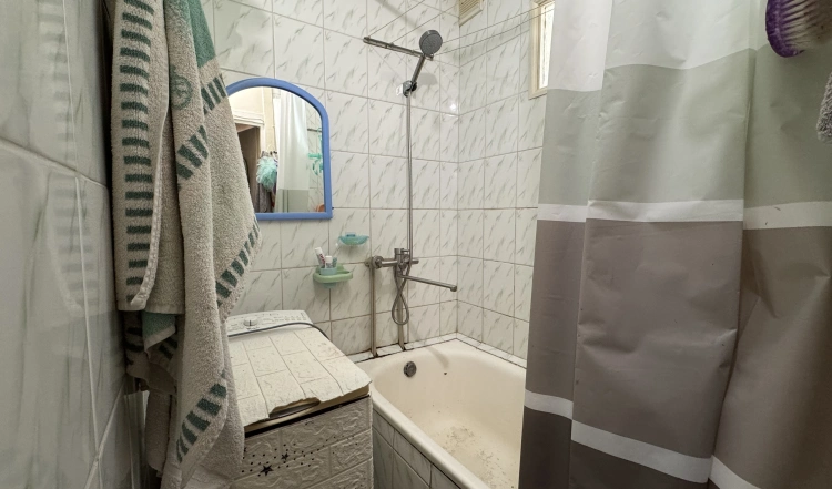 Продаж 2-х кімнатної квартири на Крошні
