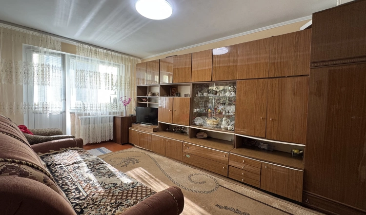 Продаж 2-х кімнатної квартири на Крошні