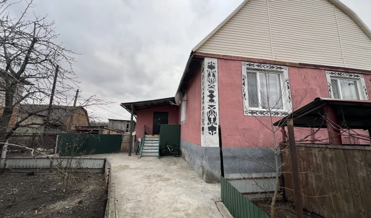 Продаж будинку зі зручностями, Житомирський район.