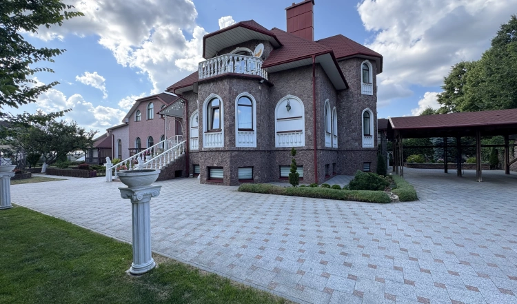 ПРОДАЄТЬСЯ МАЄТОК ПРЕМІУМ-КЛАСУ, центр, Житомир