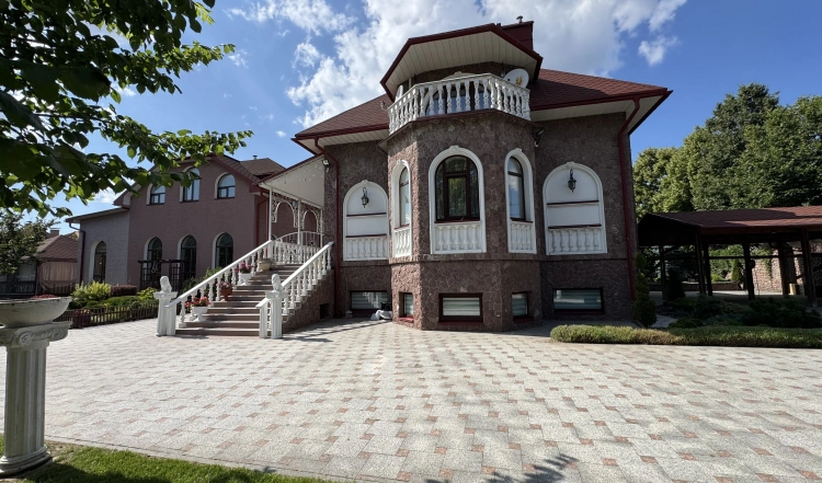 ПРОДАЄТЬСЯ МАЄТОК ПРЕМІУМ-КЛАСУ, центр, Житомир