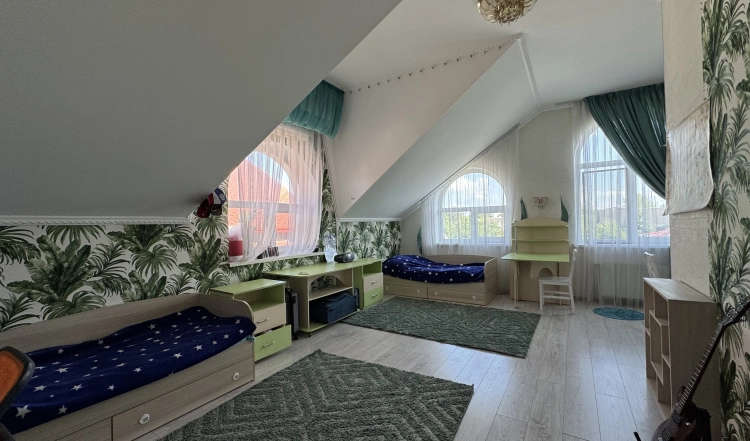 ПРОДАЄТЬСЯ МАЄТОК ПРЕМІУМ-КЛАСУ, центр, Житомир