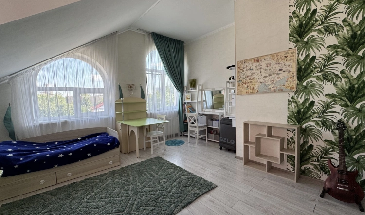ПРОДАЄТЬСЯ МАЄТОК ПРЕМІУМ-КЛАСУ, центр, Житомир