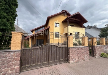 Продаж ексклюзивного будинку преміум класу в Житомирі!