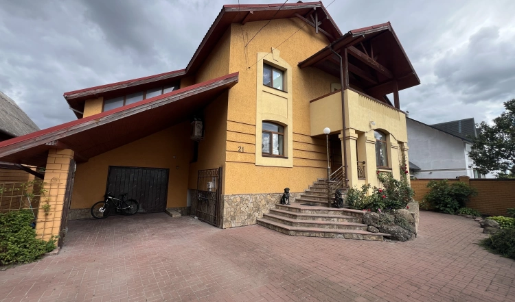 Продаж ексклюзивного будинку преміум класу в Житомирі!