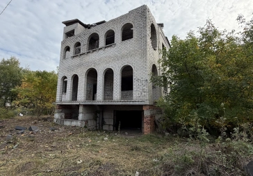 Продаж ділянки та будинку в гарній локації, поблизу Житомира!