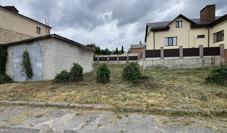 Продаж двох квартир у центрі Житомира — 145 м² та 4,5 сотки землі | EXCLUSIVE