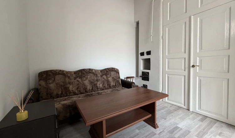 Продаж двох квартир у центрі Житомира — 145 м² та 4,5 сотки землі | EXCLUSIVE